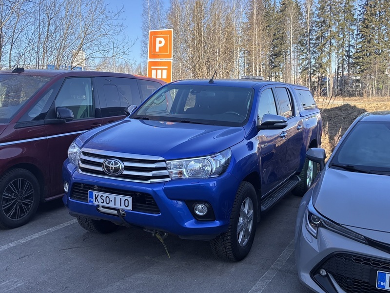 Toyota Hilux vaihtoauto