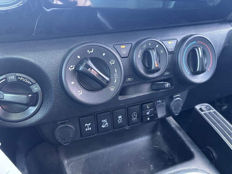 Toyota Hilux vaihtoauto