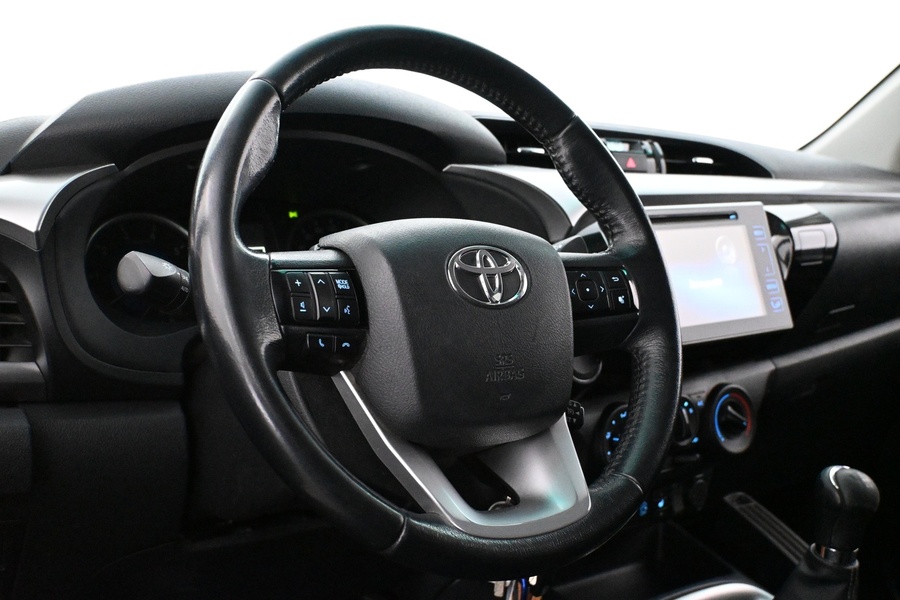 Toyota Hilux vaihtoauto