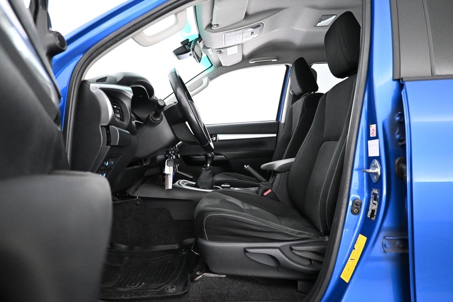 Toyota Hilux vaihtoauto