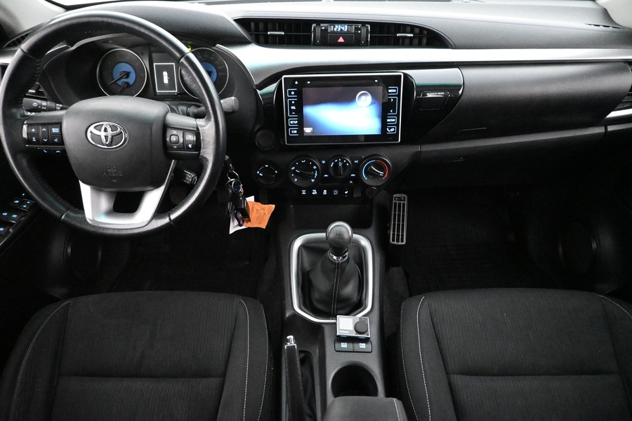 Toyota Hilux vaihtoauto