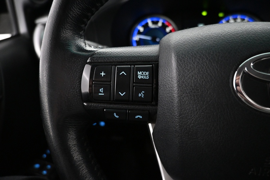 Toyota Hilux vaihtoauto