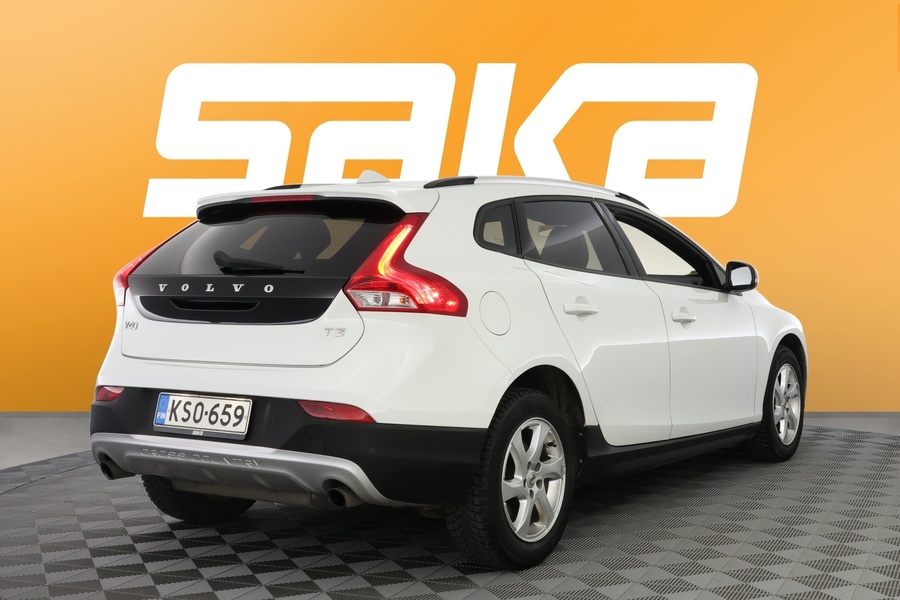 Volvo V40 Cross Country vaihtoauto