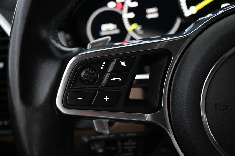 Porsche Cayenne vaihtoauto