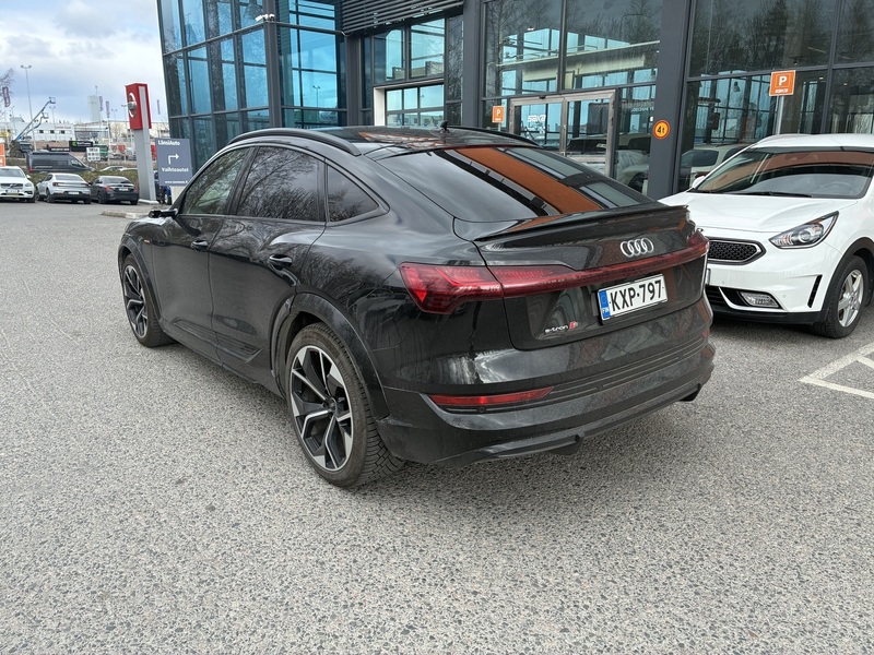 Audi e-tron vaihtoauto