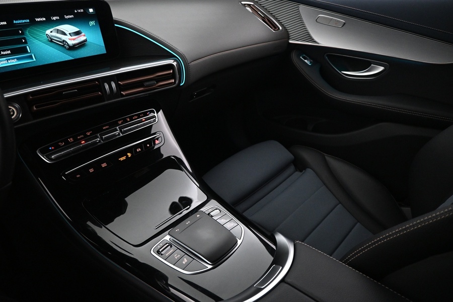 Mercedes-Benz EQC vaihtoauto