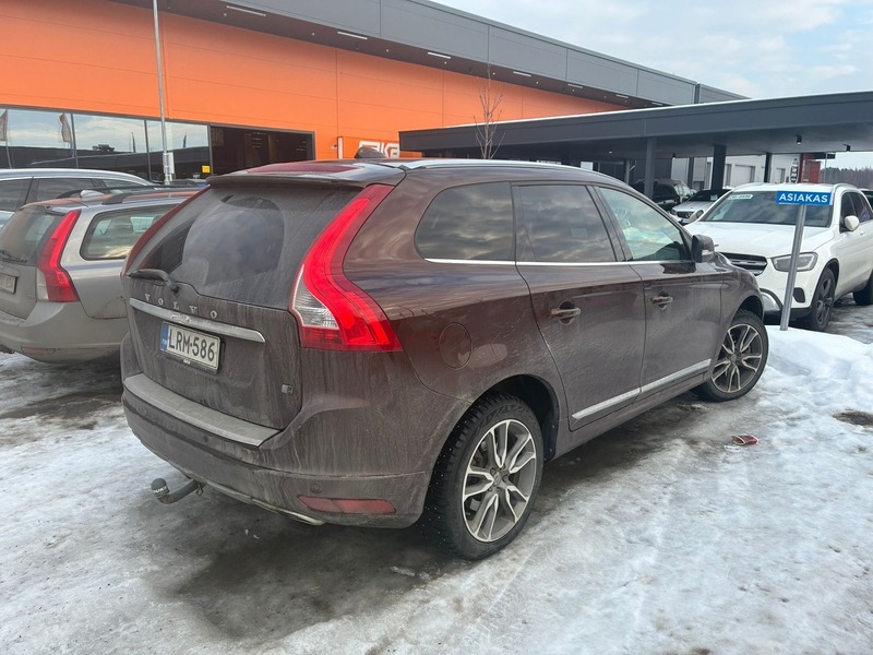 Volvo XC60 vaihtoauto