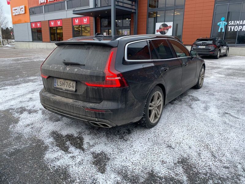 Volvo V60 vaihtoauto