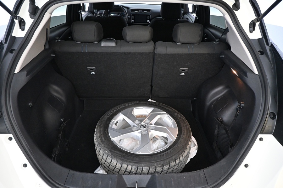 Nissan Leaf vaihtoauto