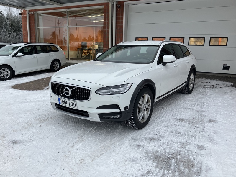 Volvo V90 Cross Country vaihtoauto