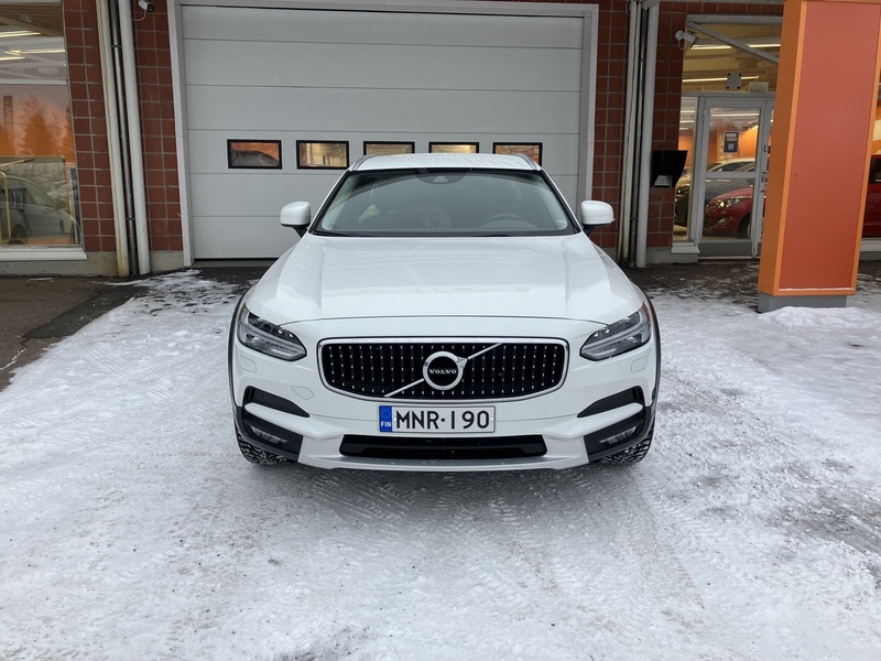 Volvo V90 Cross Country vaihtoauto