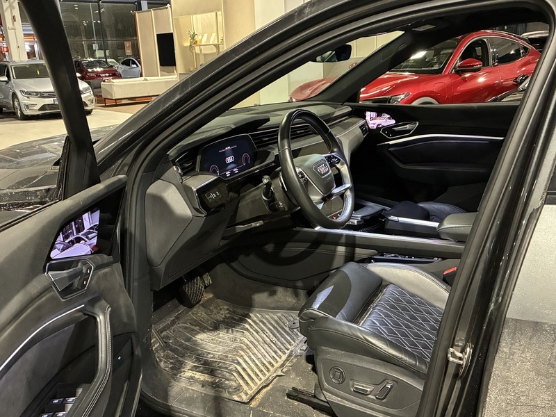 Audi e-tron vaihtoauto