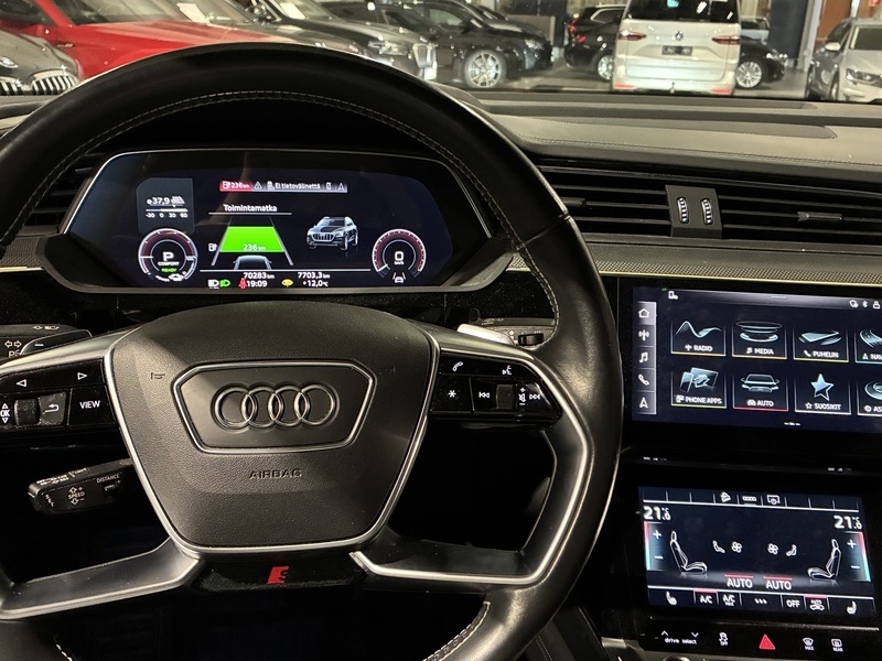 Audi e-tron vaihtoauto