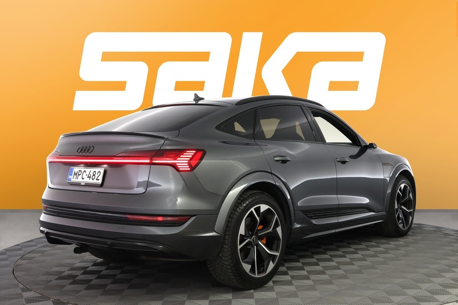 Audi e-tron vaihtoauto