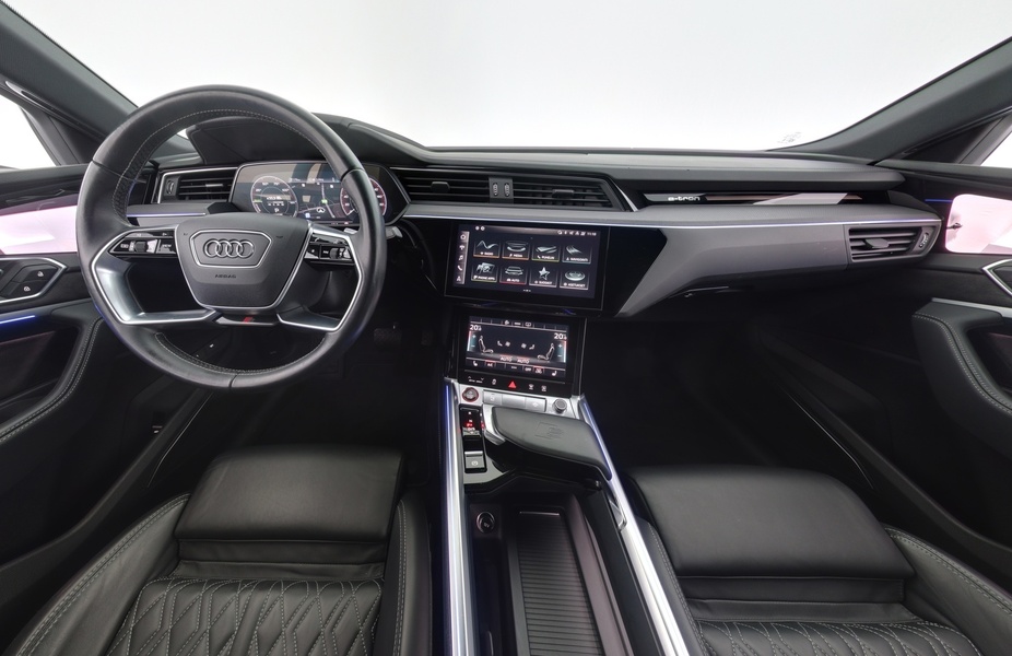 Audi e-tron vaihtoauto