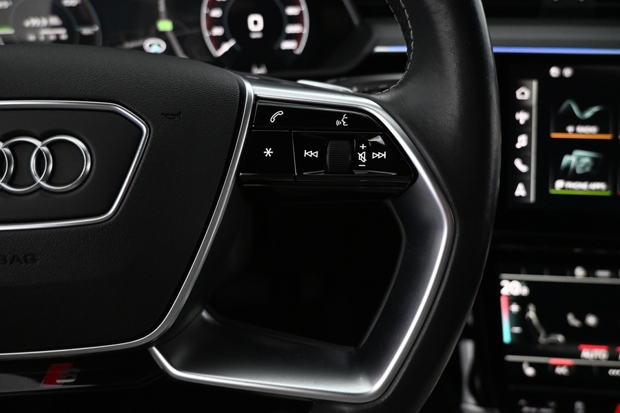 Audi e-tron vaihtoauto