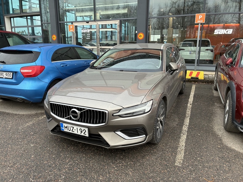 Volvo V60 vaihtoauto