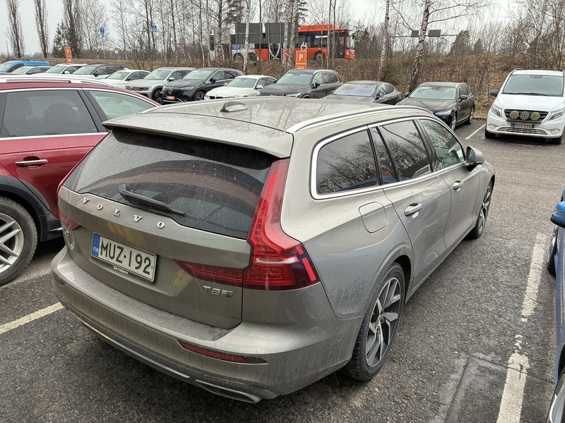 Volvo V60 vaihtoauto