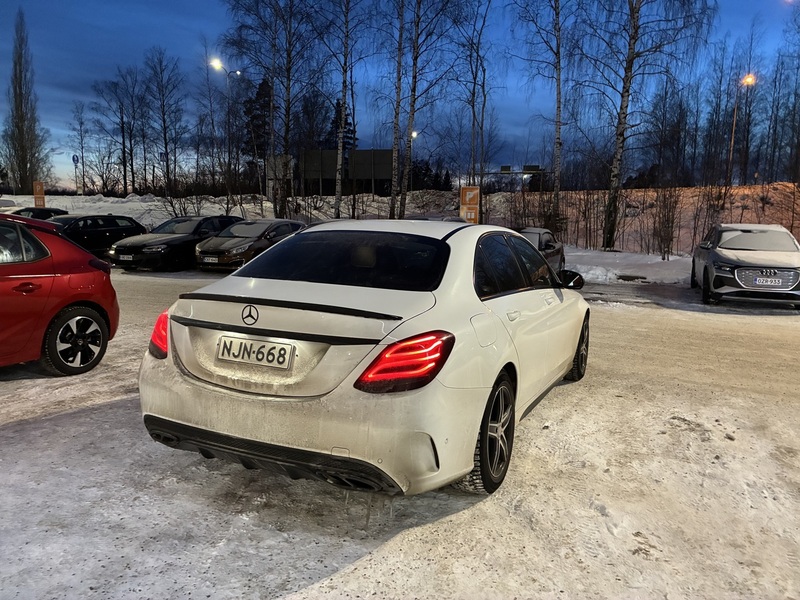 Mercedes-Benz C vaihtoauto