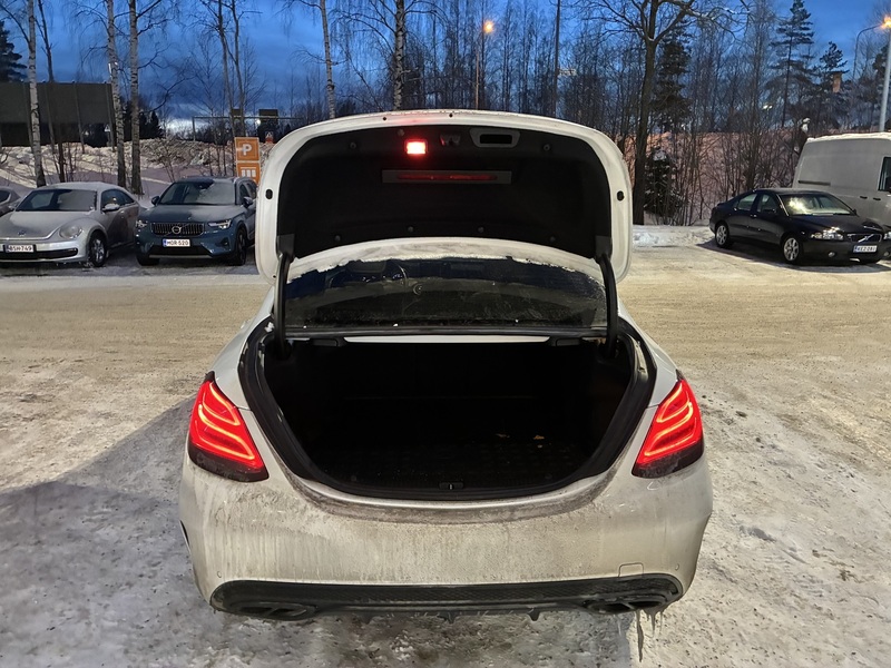 Mercedes-Benz C vaihtoauto