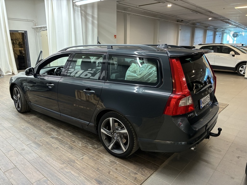 Volvo V70 vaihtoauto