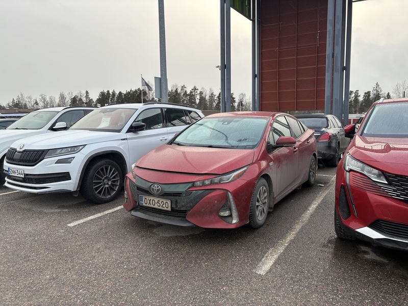 Toyota Prius Plug-in vaihtoauto