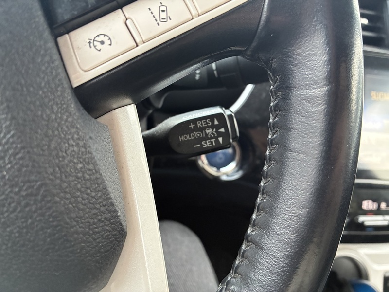 Toyota Prius Plug-in vaihtoauto