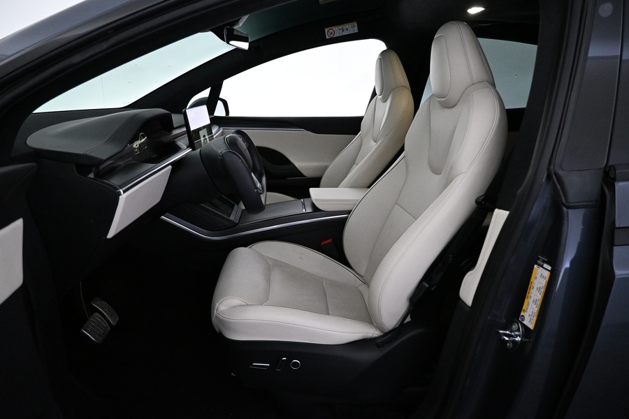 Tesla Model X vaihtoauto