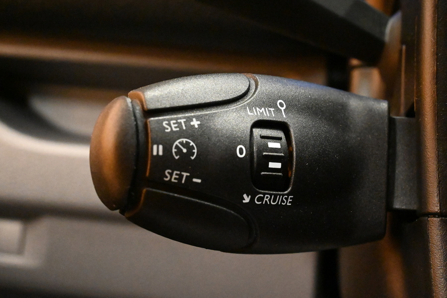 Opel Vivaro-e vaihtoauto