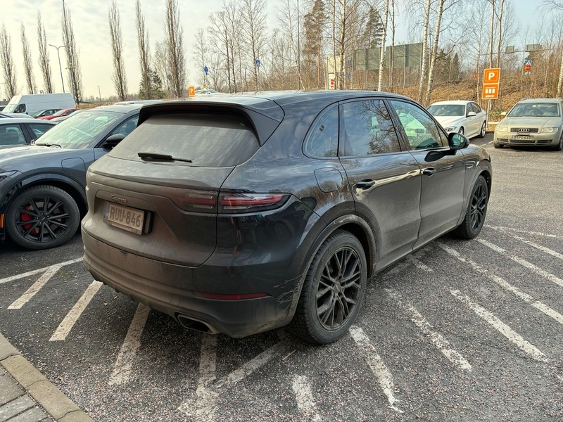 Porsche Cayenne vaihtoauto