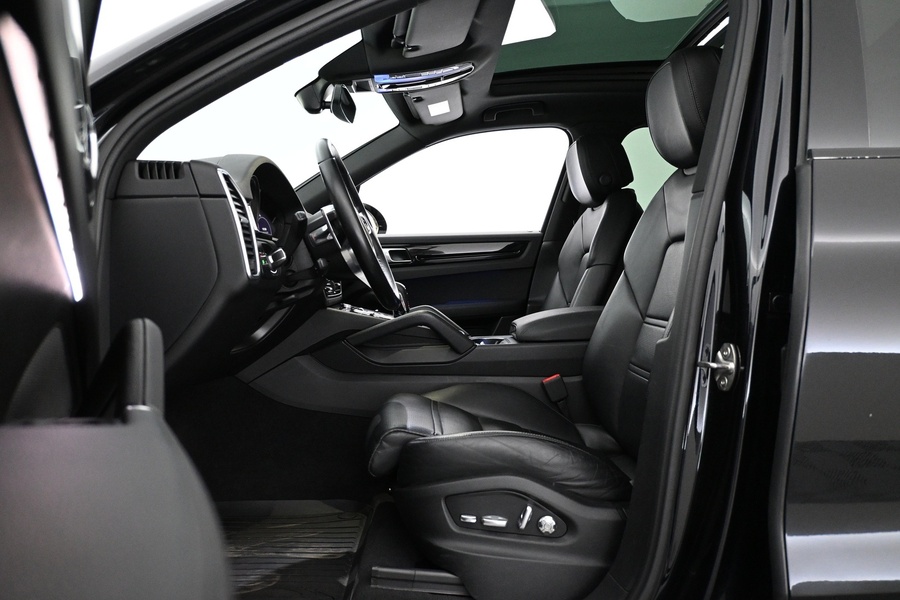 Porsche Cayenne vaihtoauto