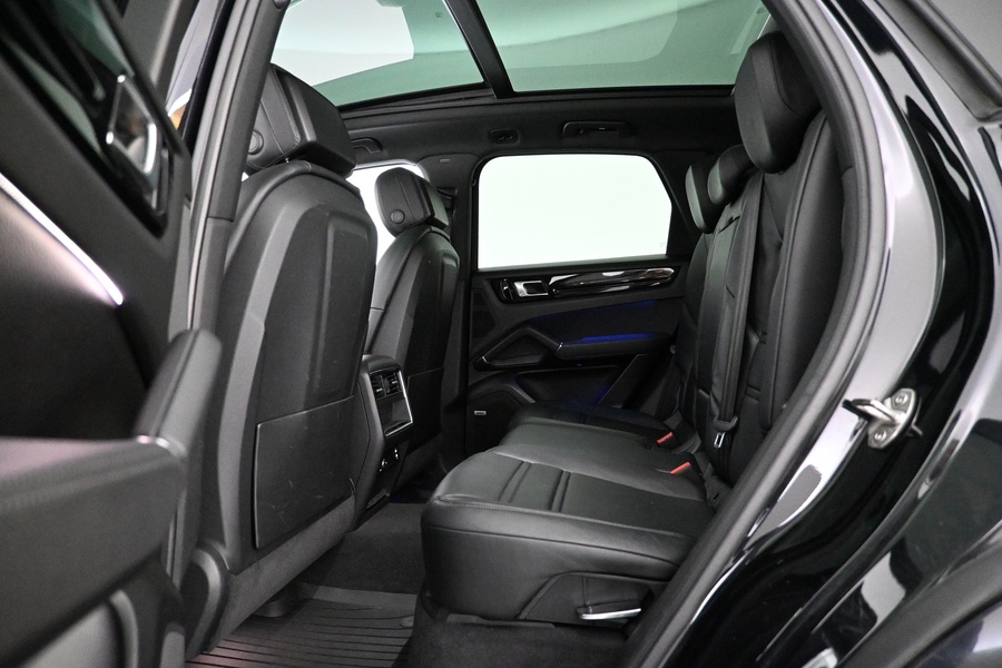 Porsche Cayenne vaihtoauto