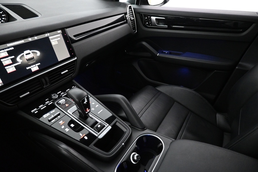 Porsche Cayenne vaihtoauto