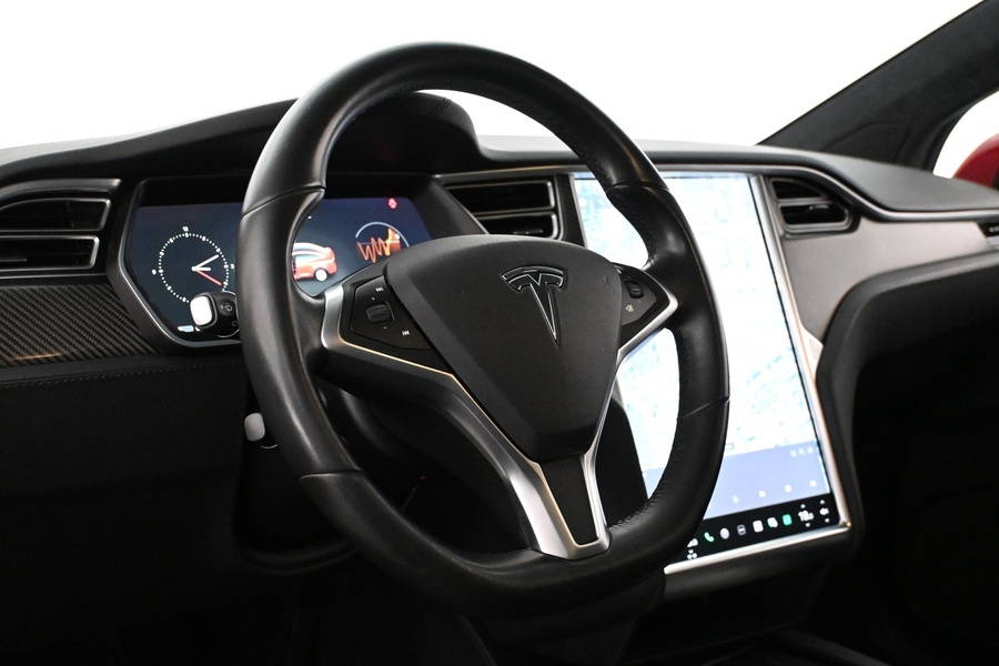 Tesla Model X vaihtoauto