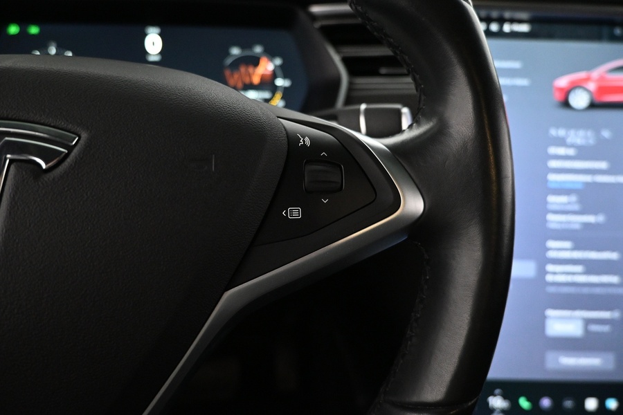 Tesla Model X vaihtoauto