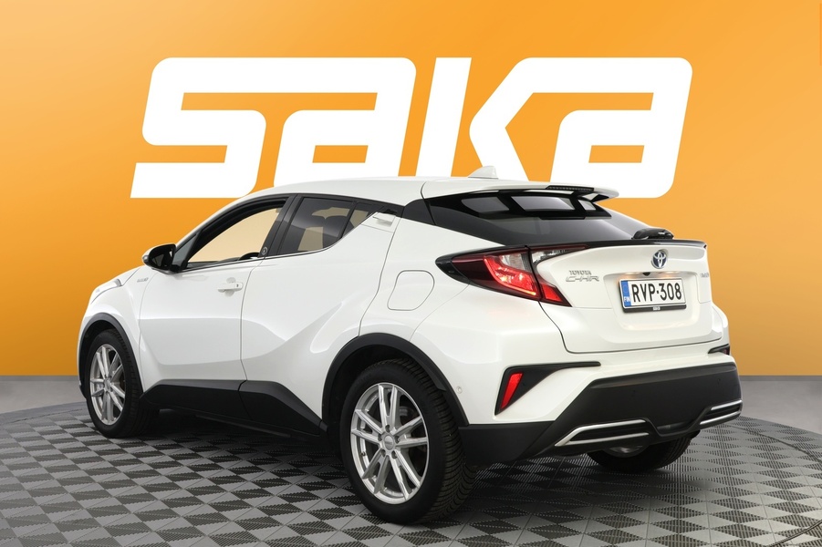 Toyota C-HR vaihtoauto