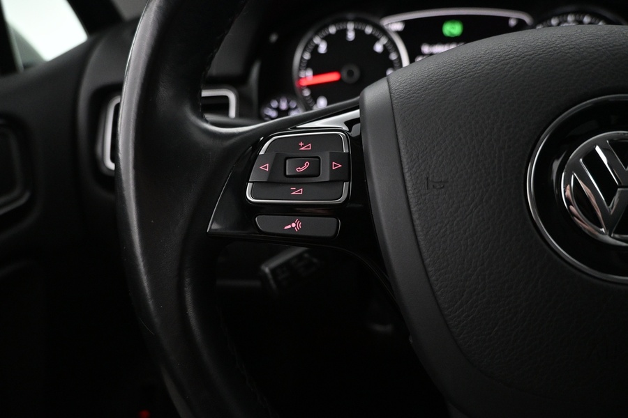 Volkswagen Touareg vaihtoauto