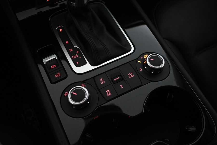 Volkswagen Touareg vaihtoauto