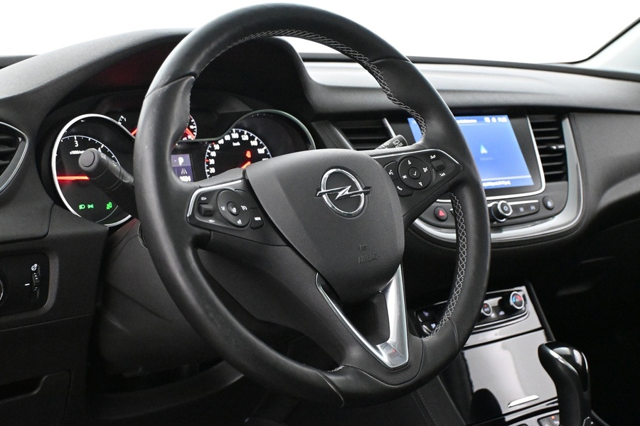 Opel Grandland X vaihtoauto