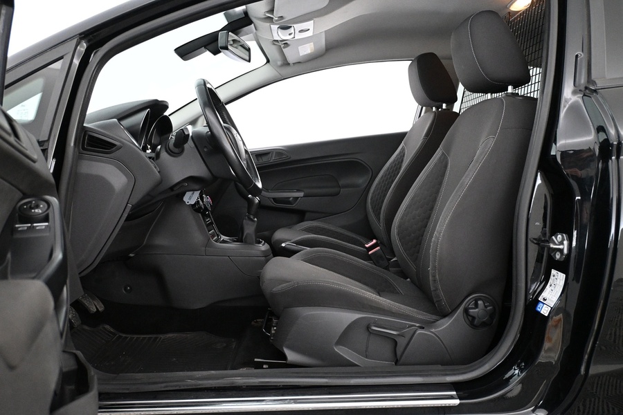 Ford Fiesta Van vaihtoauto