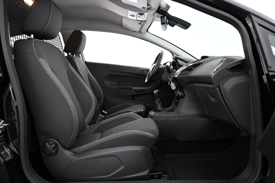 Ford Fiesta Van vaihtoauto