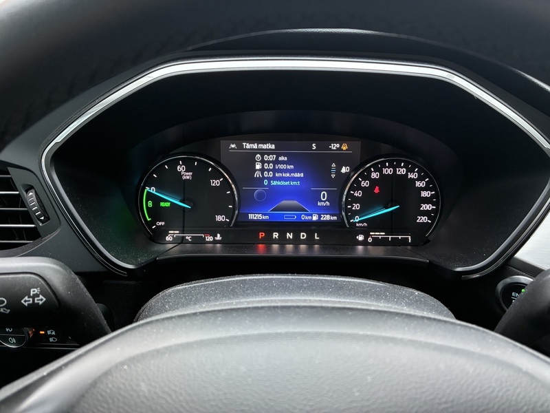 Ford Kuga vaihtoauto