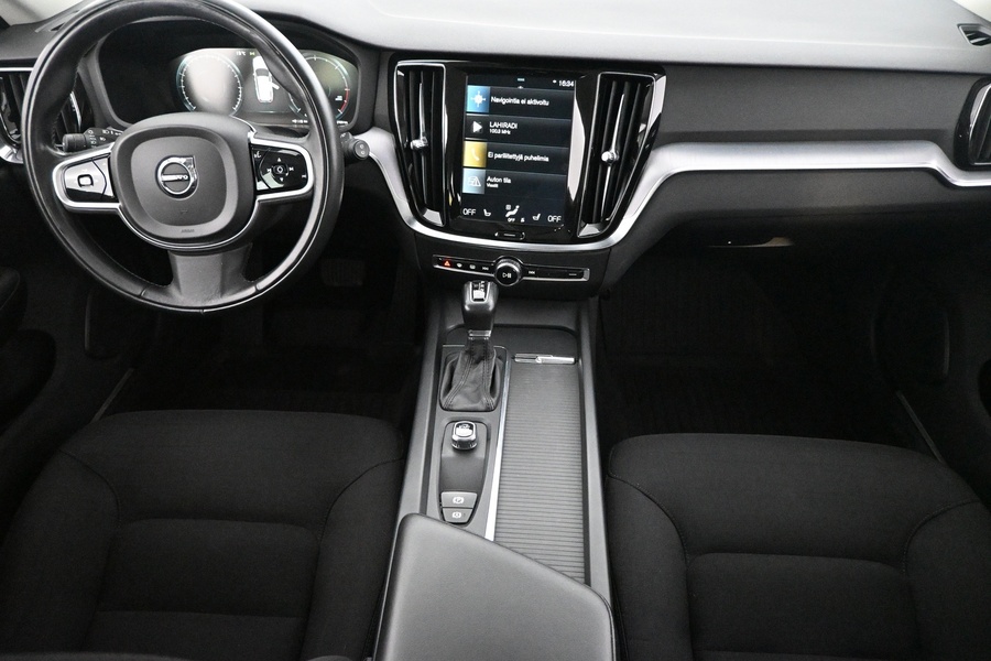 Volvo V60 Cross Country vaihtoauto