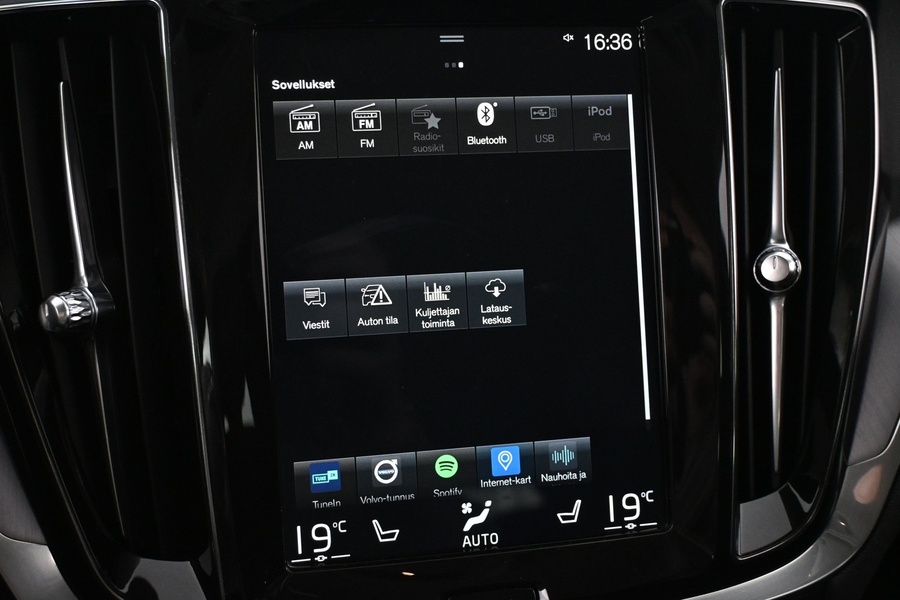 Volvo V60 Cross Country vaihtoauto