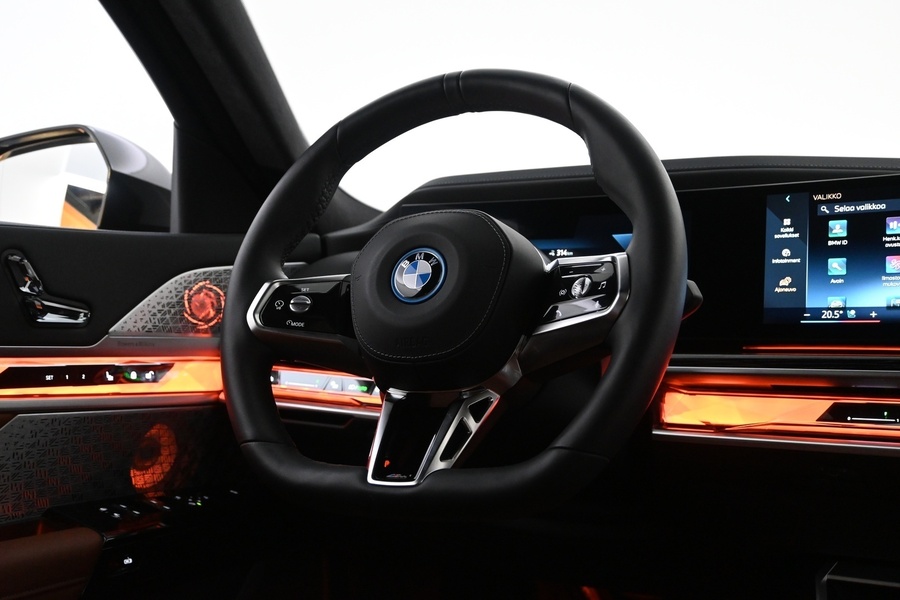 BMW i7 vaihtoauto