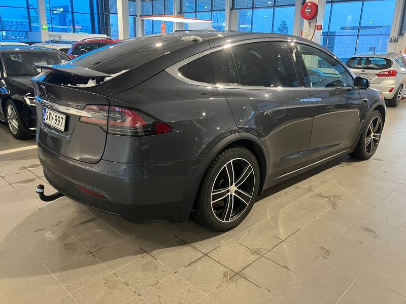 Tesla Model X vaihtoauto