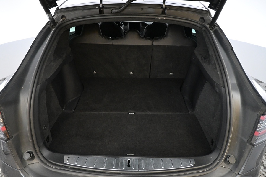 Tesla Model X vaihtoauto