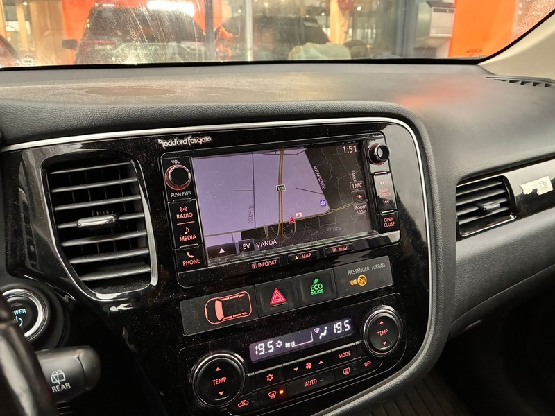 Mitsubishi Outlander PHEV vaihtoauto