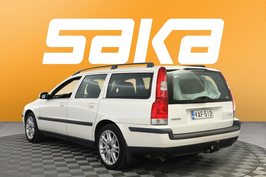 Volvo V70 vaihtoauto