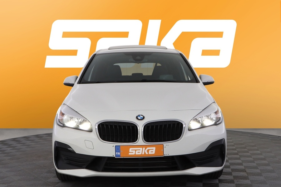 BMW 220 vaihtoauto